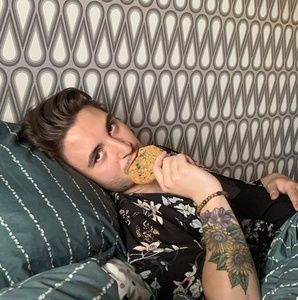 Meet your Posher, Garrett